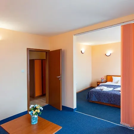 Hotel Family Jemelly 2*