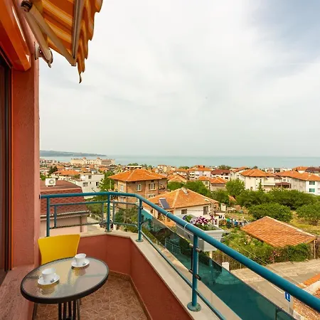 Family Jemelly אובזור