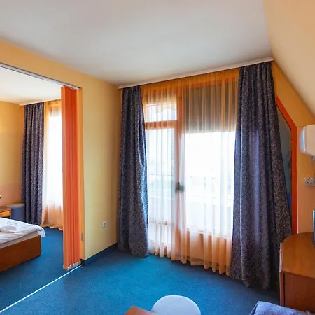 מלון Family Jemelly