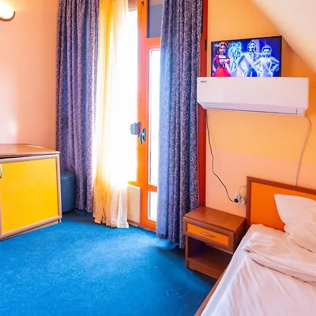 Family Jemelly Hotel 2*
