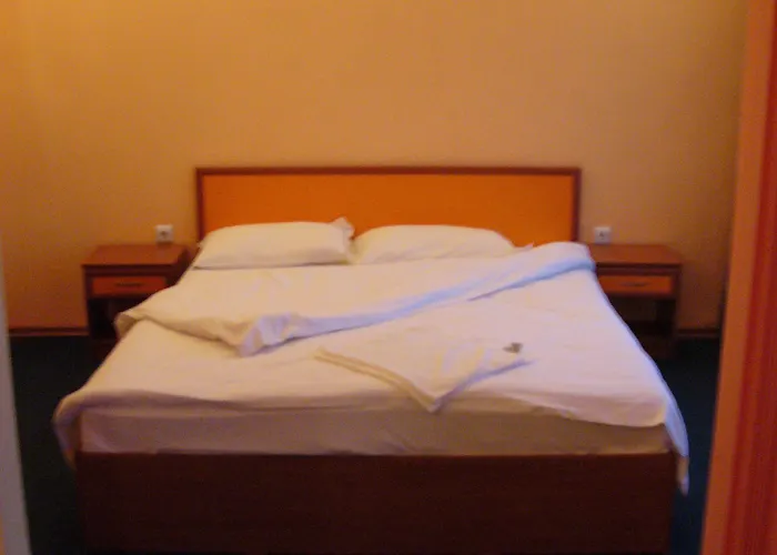 Family Jemelly Отель Обзор