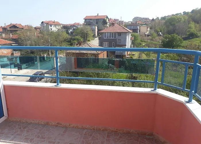 Отель Family Jemelly