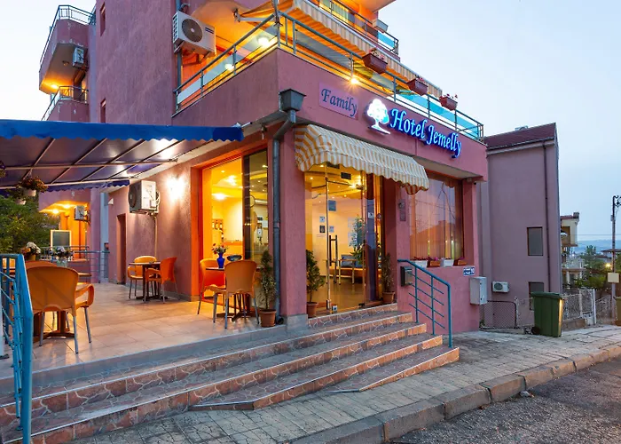 Отель Family Jemelly 2*