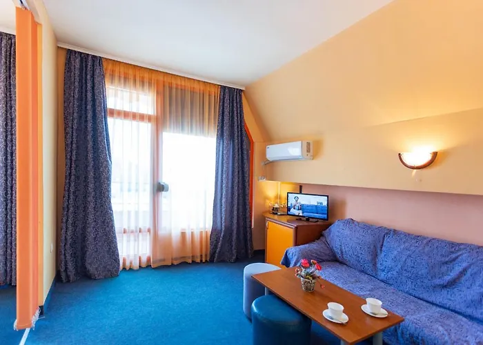 Отель Family Jemelly