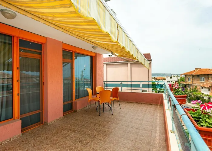 Отель Family Jemelly 2*